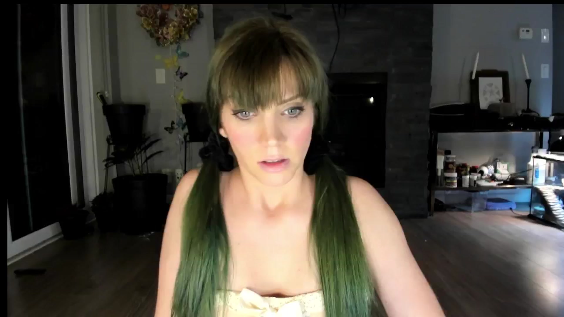 Gallery image thumbnail from Laurel's myfreecams stream on, 09/11/2024, 02:36 image 16 of 20