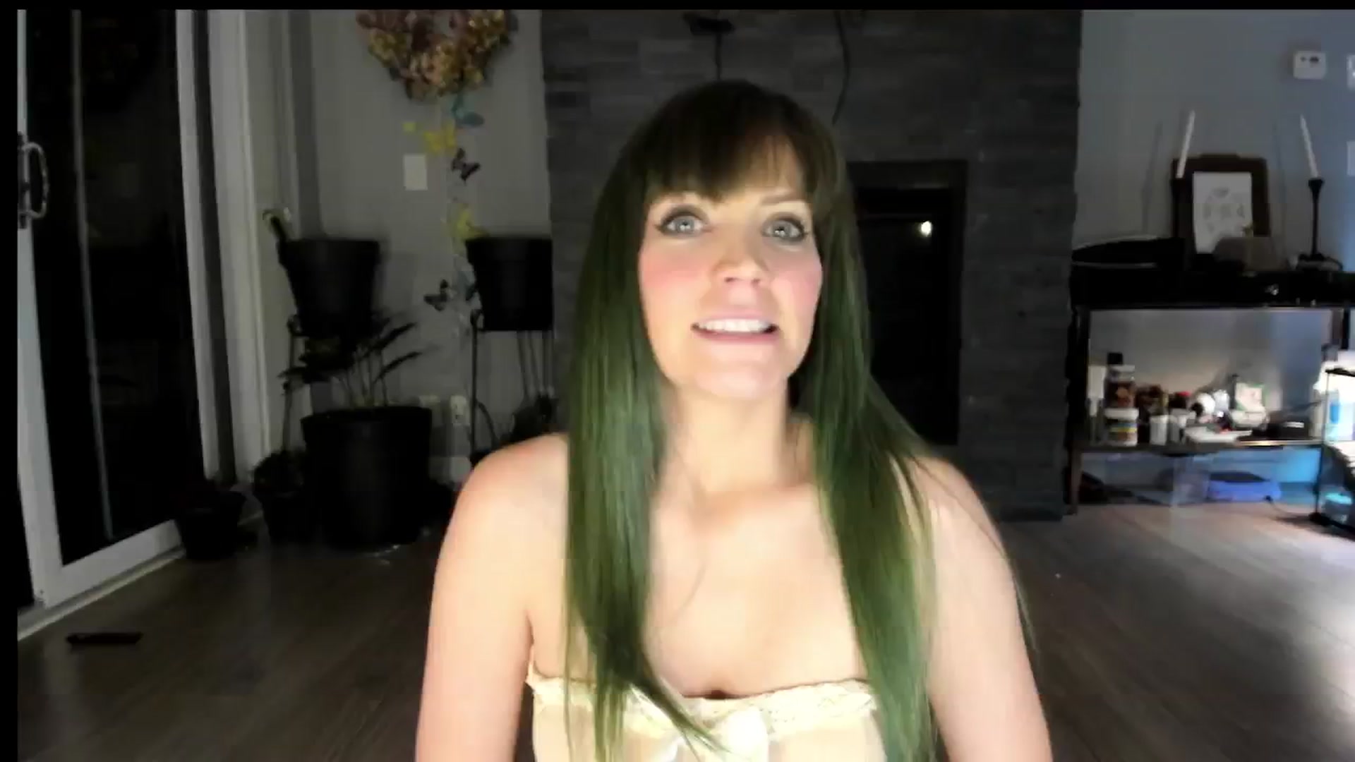 Gallery image thumbnail from Laurel's myfreecams stream on, 09/11/2024, 02:36 image 4 of 20