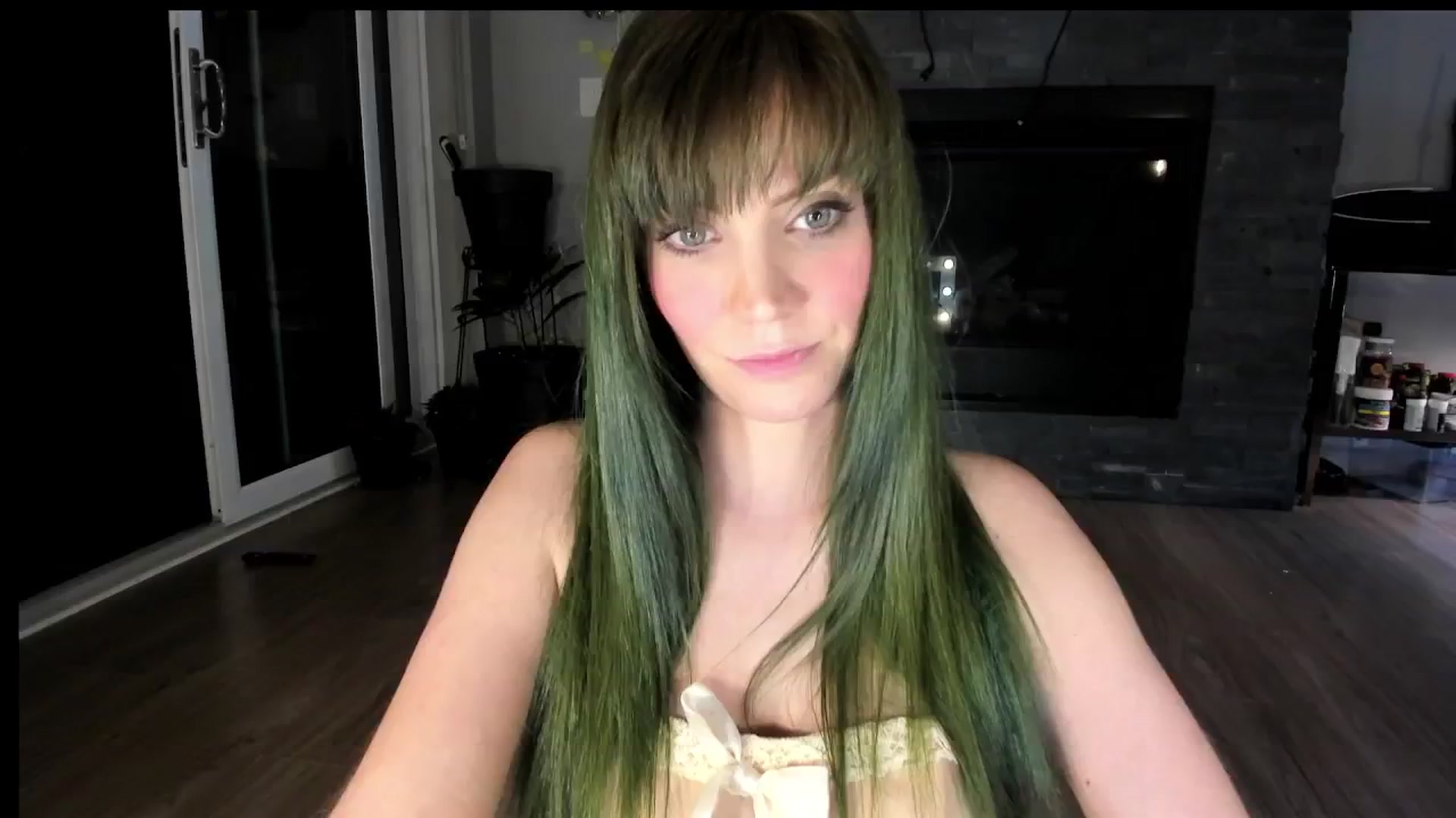 Gallery image thumbnail from Laurel's myfreecams stream on, 09/11/2024, 04:34 image 8 of 20