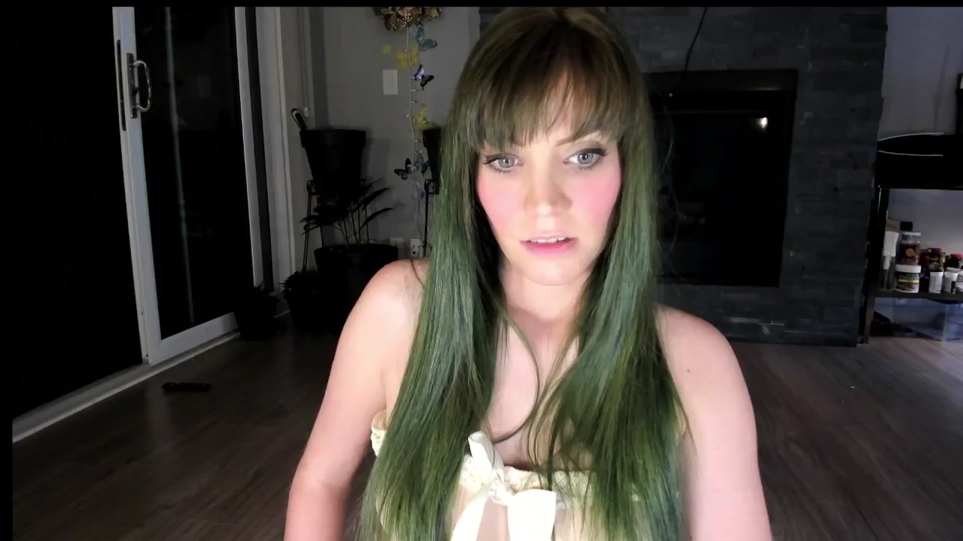Gallery image thumbnail from Laurel's myfreecams stream on, 09/11/2024, 04:34 image 10 of 20