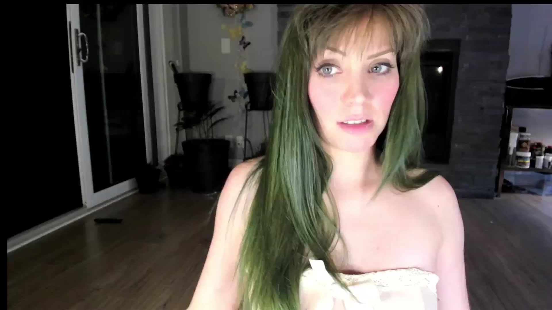 Gallery image thumbnail from Laurel's myfreecams stream on, 09/11/2024, 05:38 image 16 of 20
