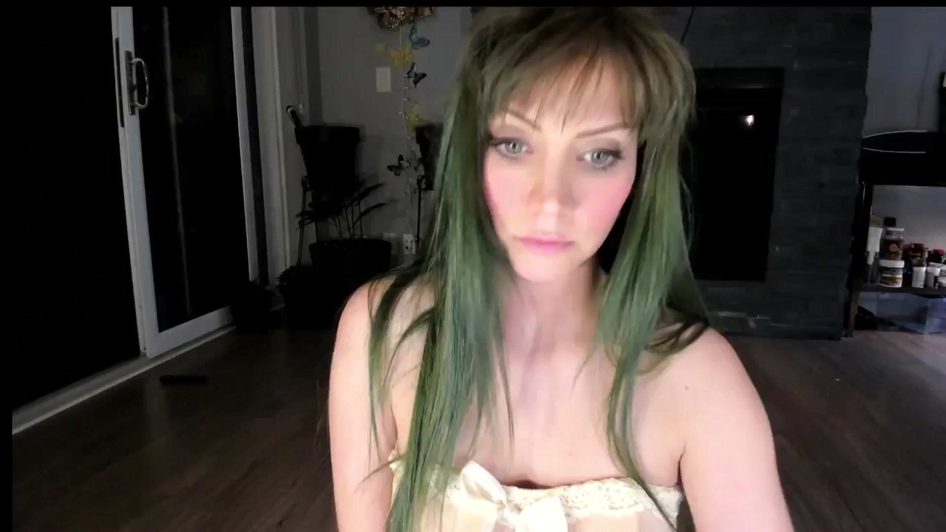 Gallery image thumbnail from Laurel's myfreecams stream on, 09/11/2024, 05:38 image 19 of 20