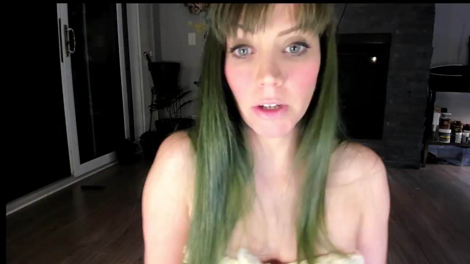 Gallery image thumbnail from Laurel's myfreecams stream on, 09/11/2024, 05:38 image 5 of 20