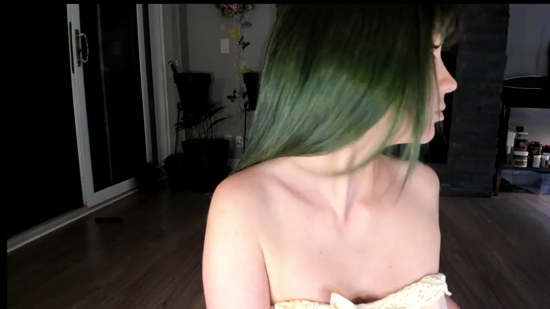 Gallery image thumbnail from Laurel's myfreecams stream on, 09/11/2024, 05:38 image 8 of 20