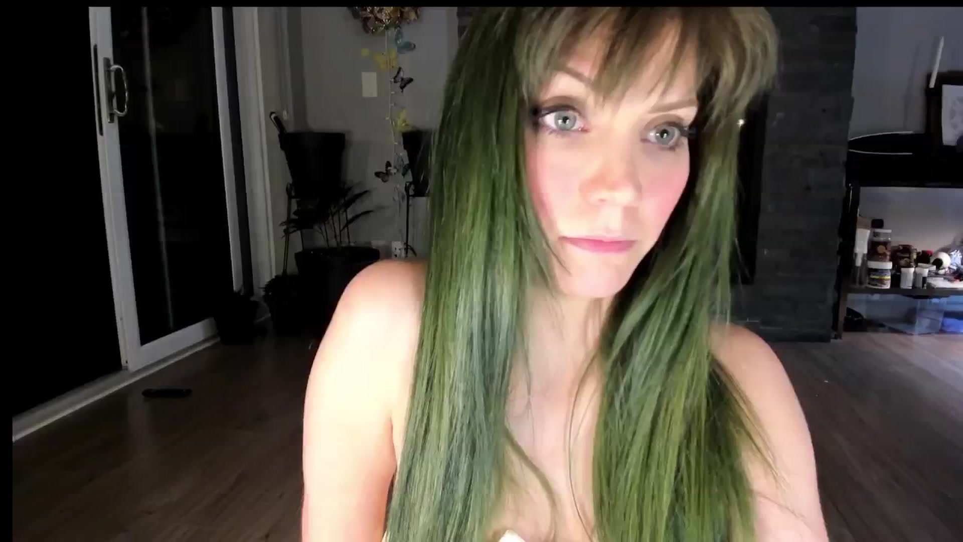 Gallery image thumbnail from Laurel's myfreecams stream on, 09/11/2024, 06:03 image 9 of 20