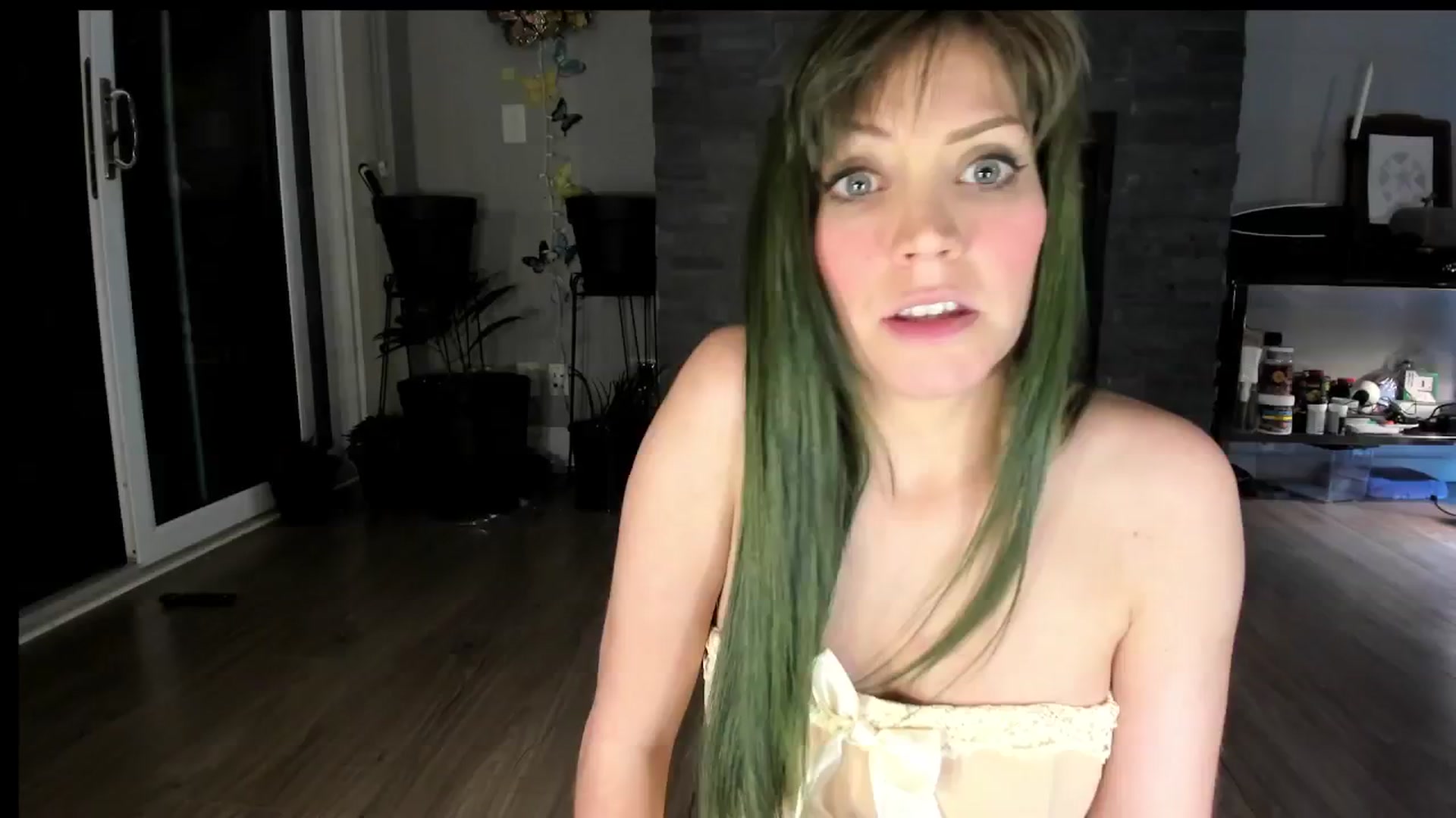 Gallery image thumbnail from Laurel's myfreecams stream on, 09/11/2024, 06:03 image 5 of 20