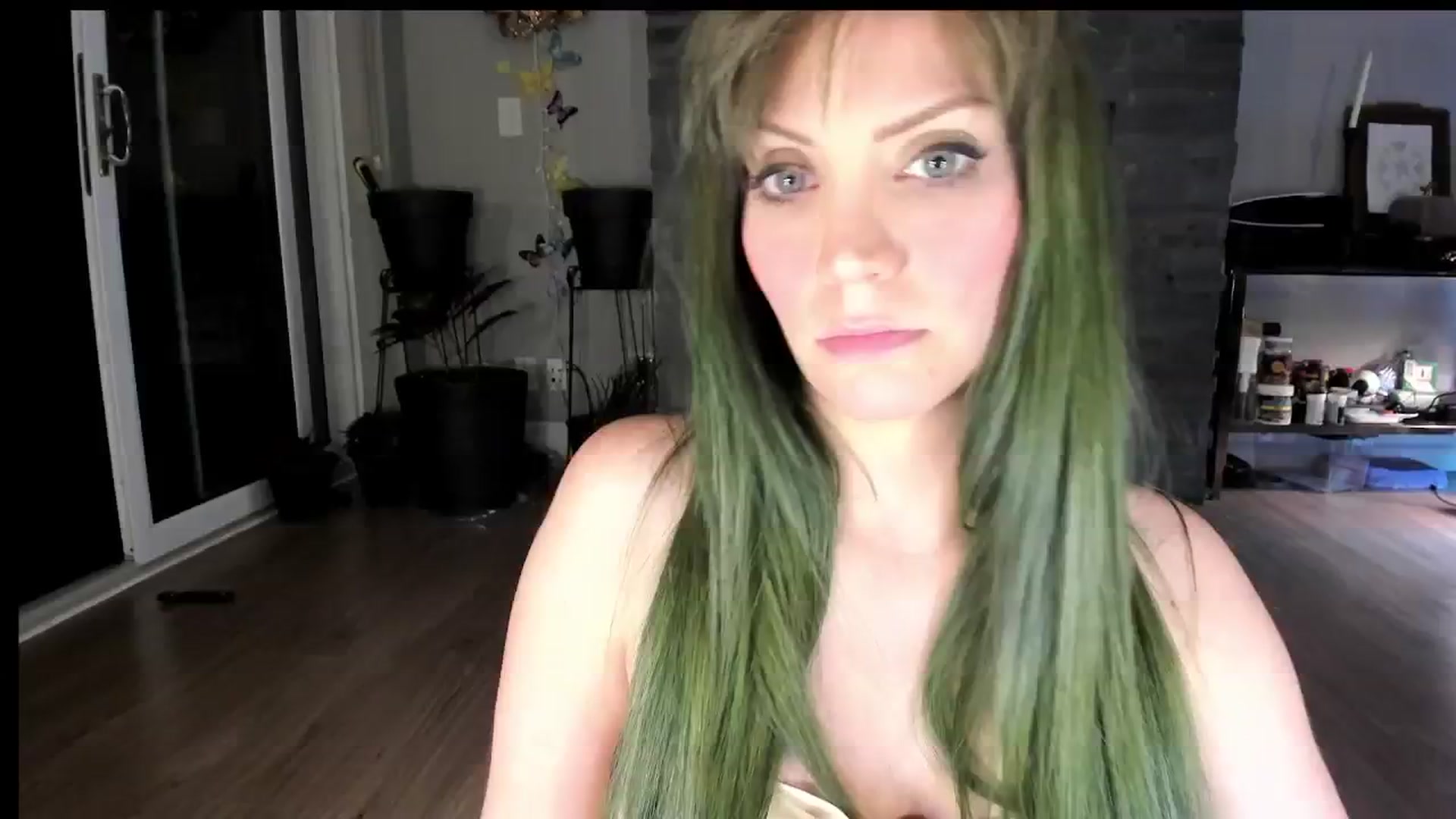 Gallery image thumbnail from Laurel's myfreecams stream on, 09/11/2024, 06:03 image 1 of 20
