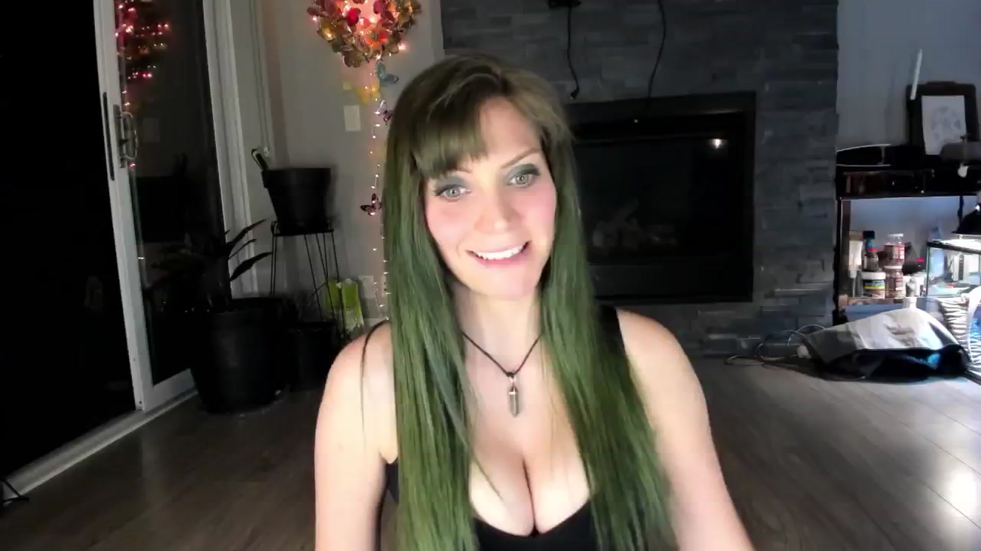 Gallery image thumbnail from Laurel's myfreecams stream on, 09/13/2024, 03:42 image 15 of 20