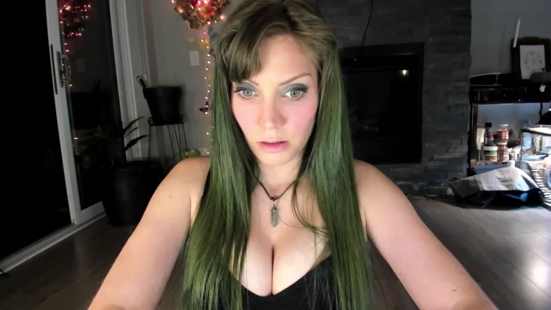 Gallery image thumbnail from Laurel's myfreecams stream on, 09/13/2024, 03:42 image 10 of 20