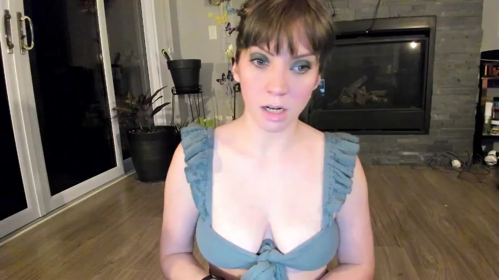 Gallery image thumbnail from Laurel's myfreecams stream on, 09/14/2024, 06:21 image 4 of 20