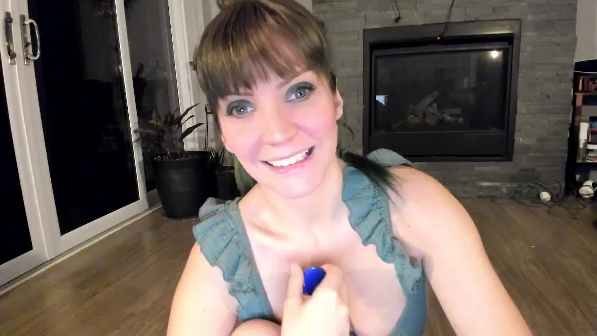 Gallery image thumbnail from Laurel's myfreecams stream on, 09/14/2024, 06:21 image 11 of 20