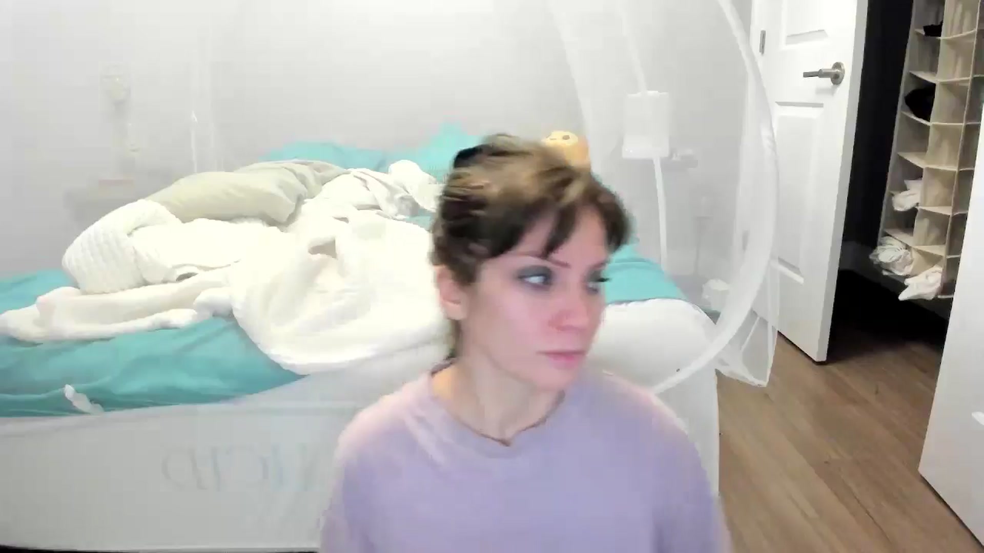 Gallery image thumbnail from Laurel's myfreecams stream on, 09/14/2024, 07:06 image 17 of 20