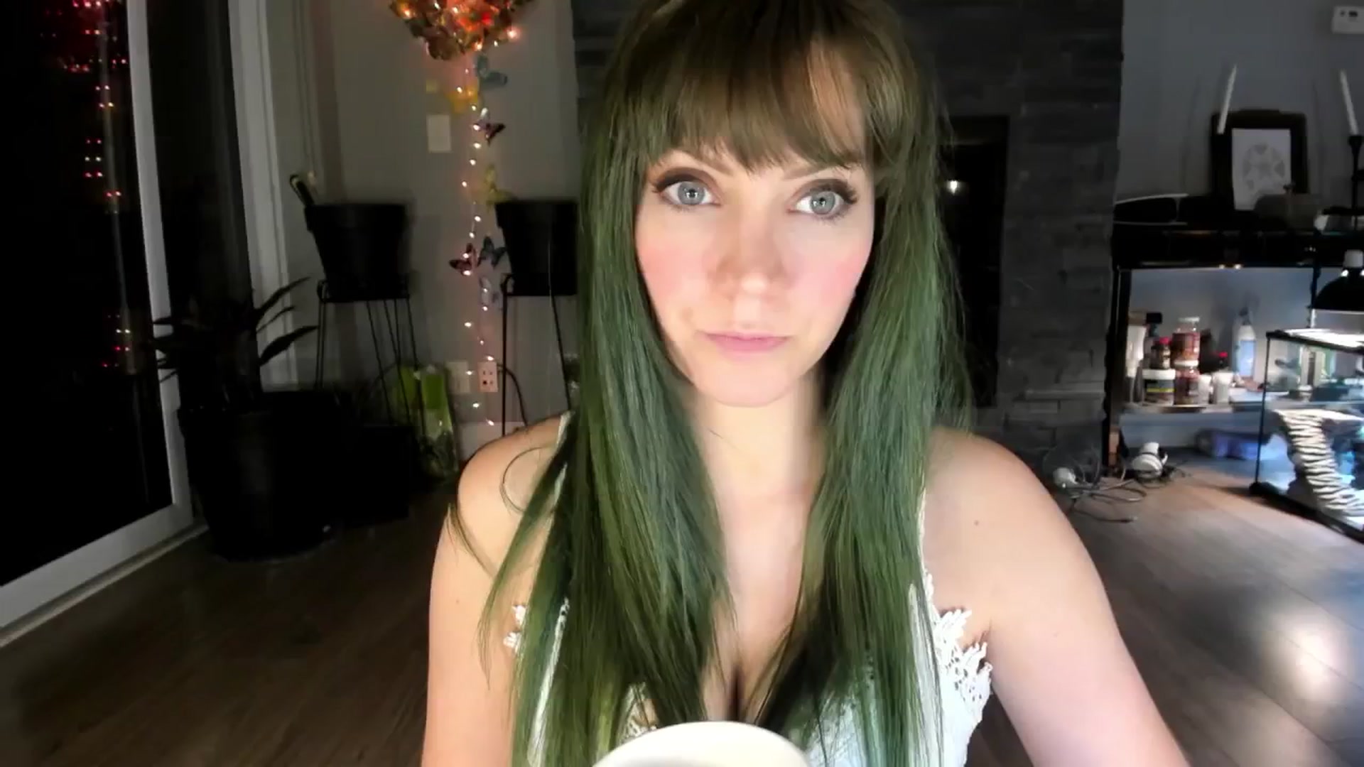 Gallery image thumbnail from Laurel's myfreecams stream on, 09/15/2024, 02:23 image 11 of 20