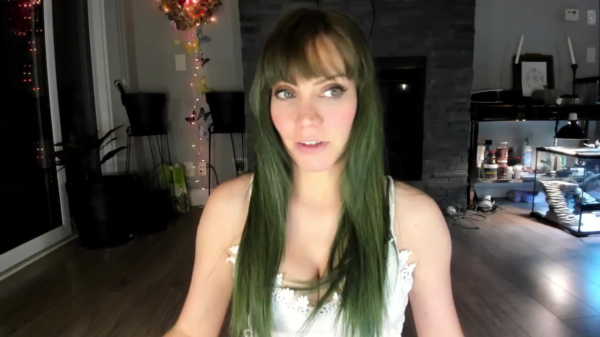 Gallery image thumbnail from Laurel's myfreecams stream on, 09/15/2024, 02:23 image 20 of 20