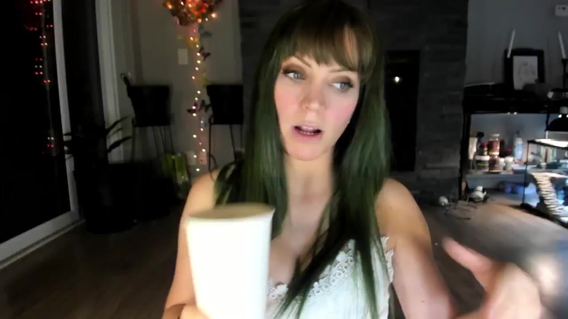 Gallery image thumbnail from Laurel's myfreecams stream on, 09/15/2024, 02:23 image 9 of 20