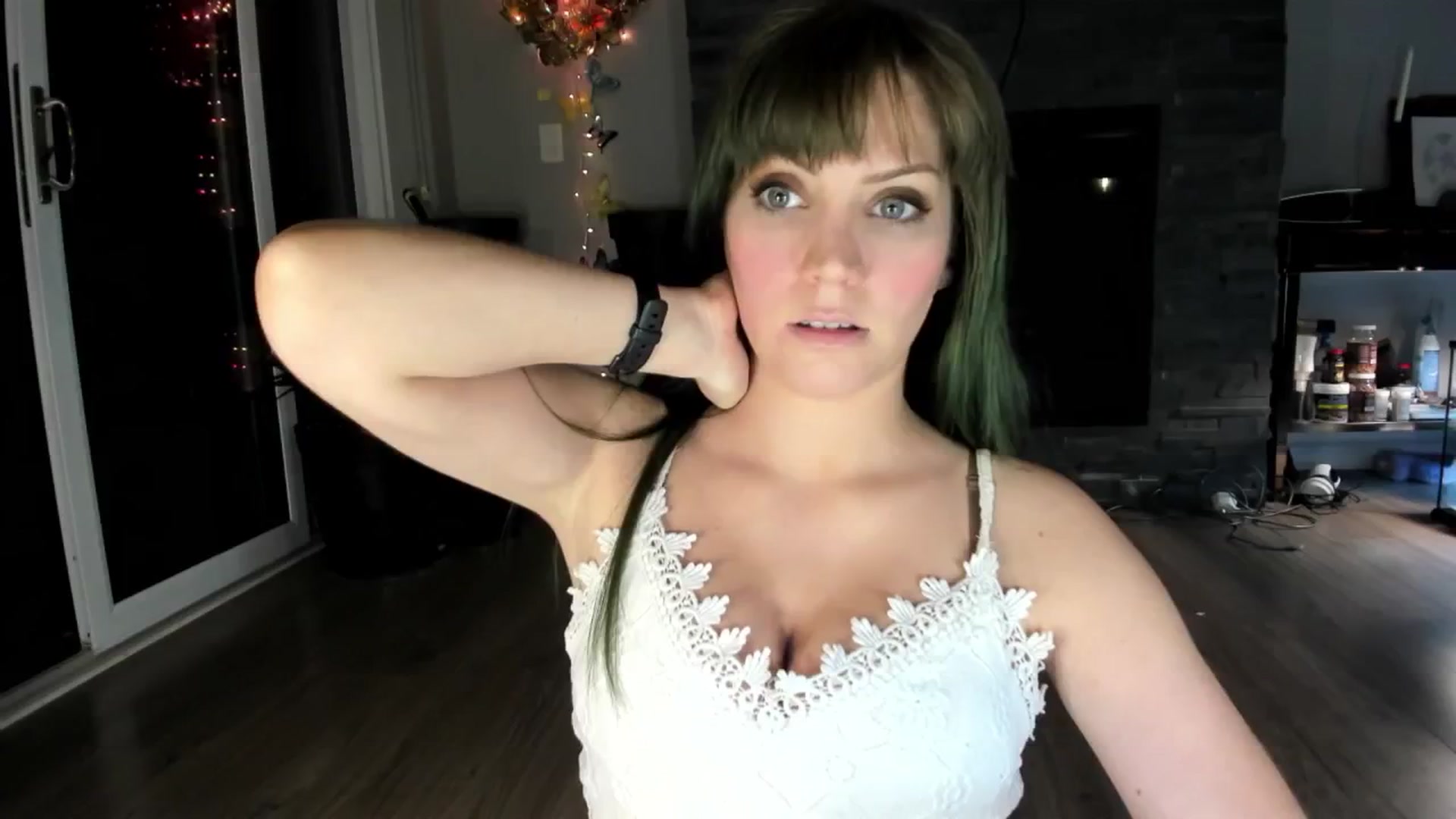 Gallery image thumbnail from Laurel's myfreecams stream on, 09/15/2024, 05:17 image 3 of 20