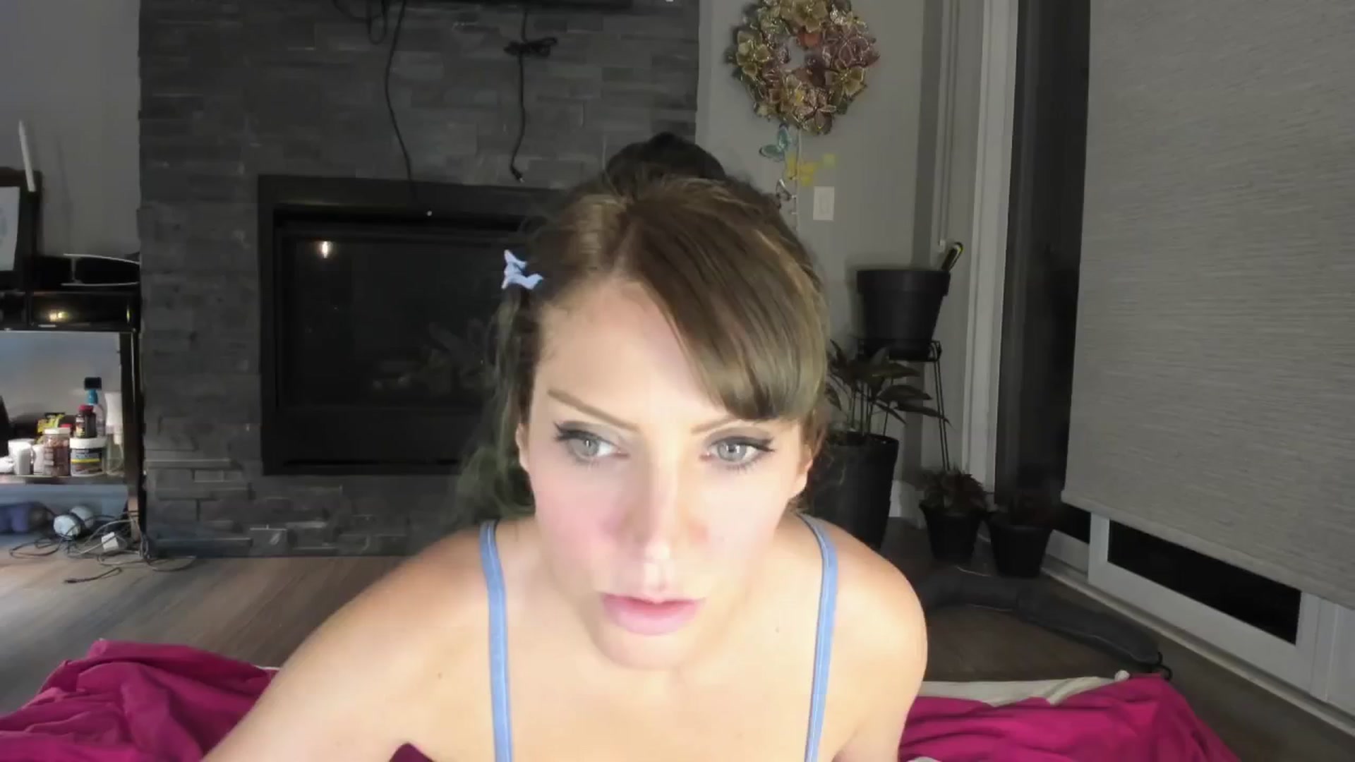 Gallery image thumbnail from Laurel's myfreecams stream on, 09/20/2024, 03:38 image 8 of 20