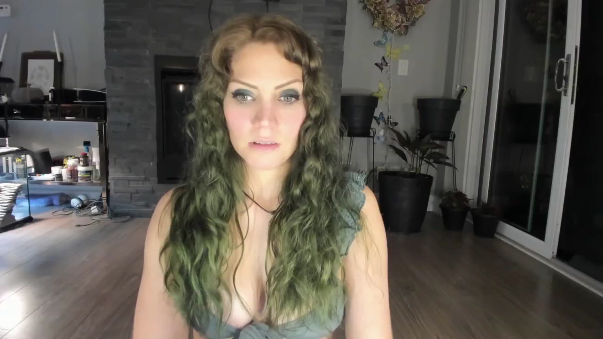 Gallery image thumbnail from Laurel's myfreecams stream on, 09/21/2024, 03:18 image 7 of 20