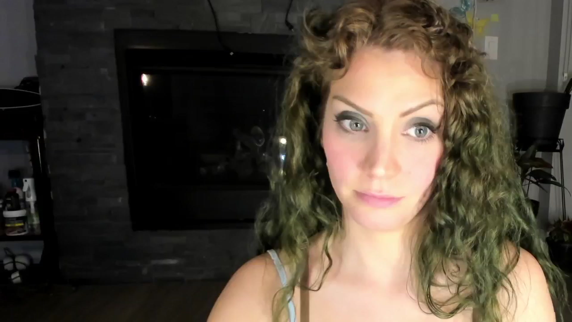 Gallery image thumbnail from Laurel's myfreecams stream on, 09/24/2024, 03:59 image 5 of 20