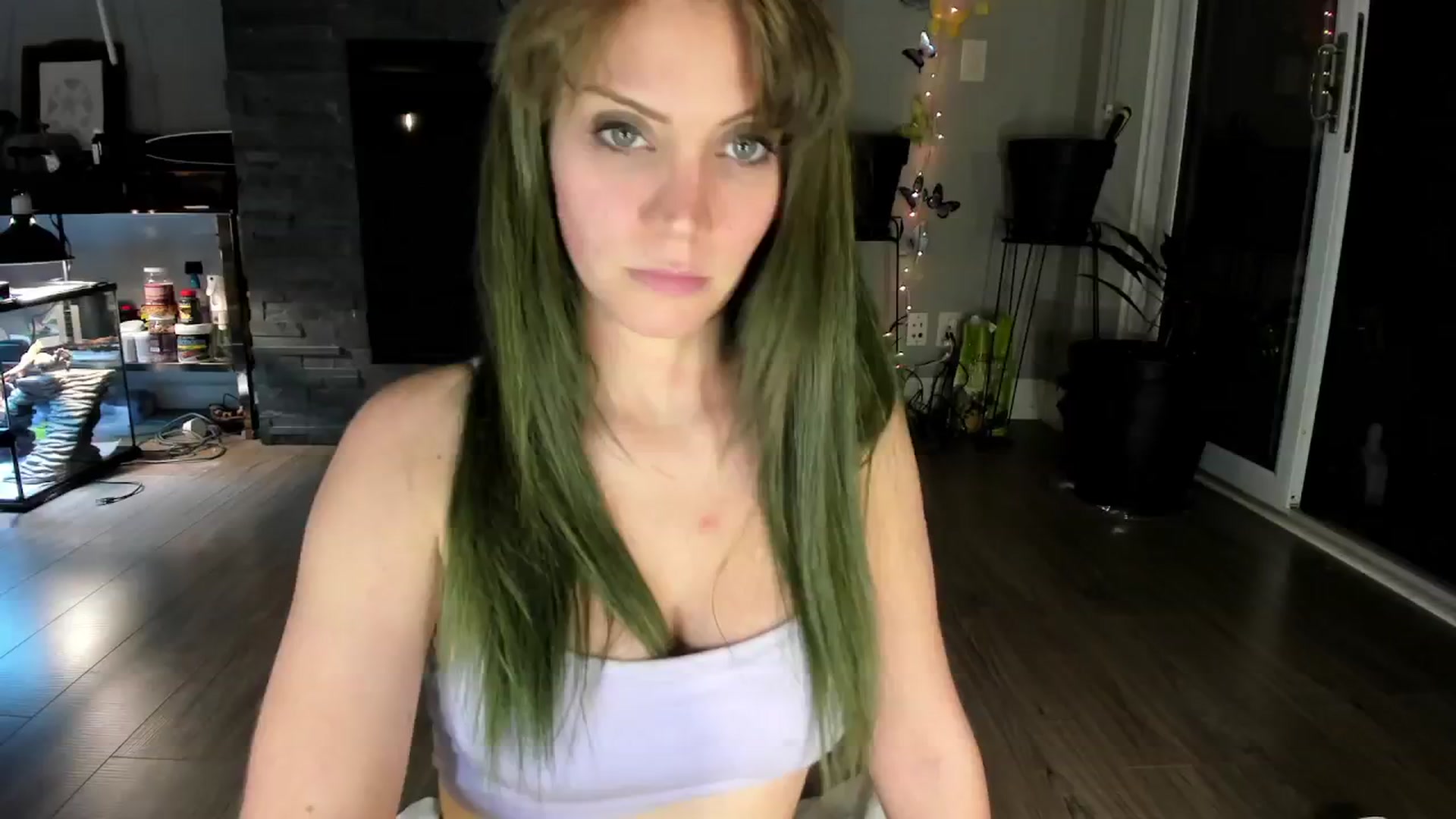 Gallery image thumbnail from Laurel's myfreecams stream on, 09/27/2024, 08:34 image 2 of 20