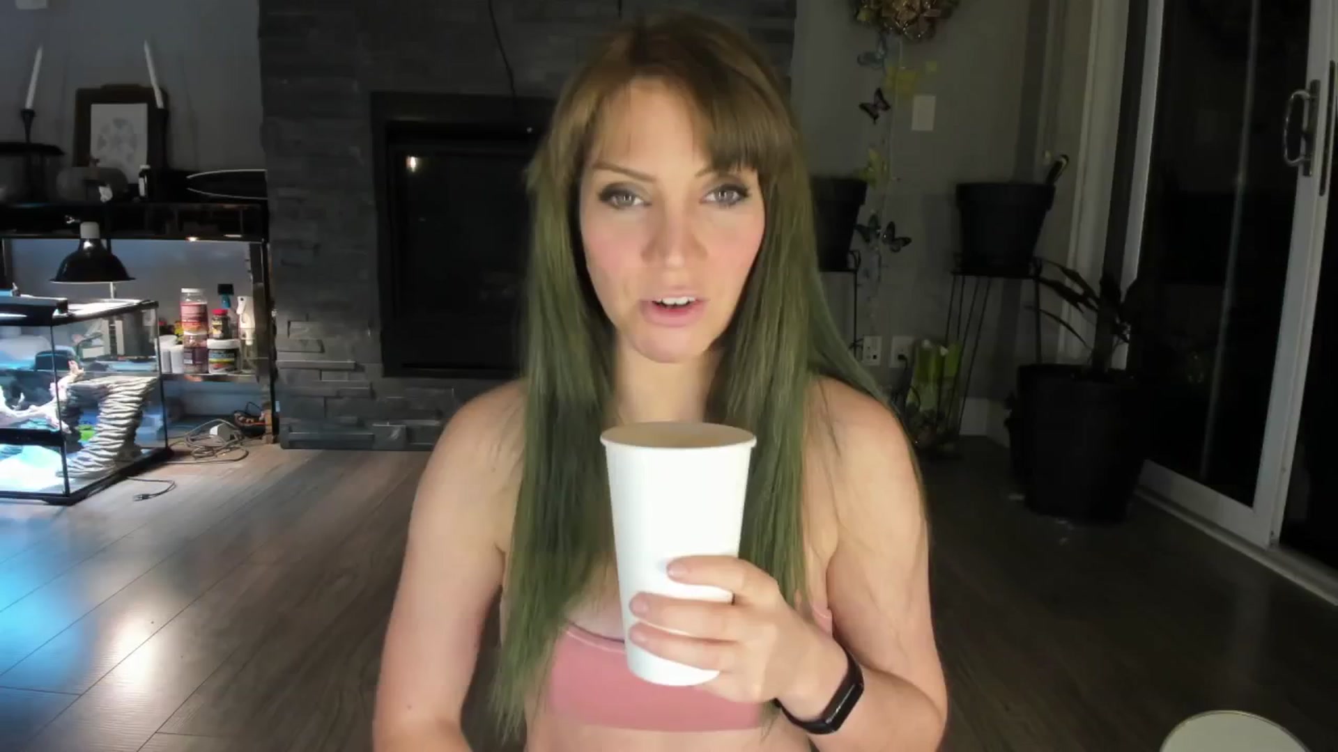 Gallery image thumbnail from Laurel's myfreecams stream on, 09/28/2024, 02:55 image 9 of 20