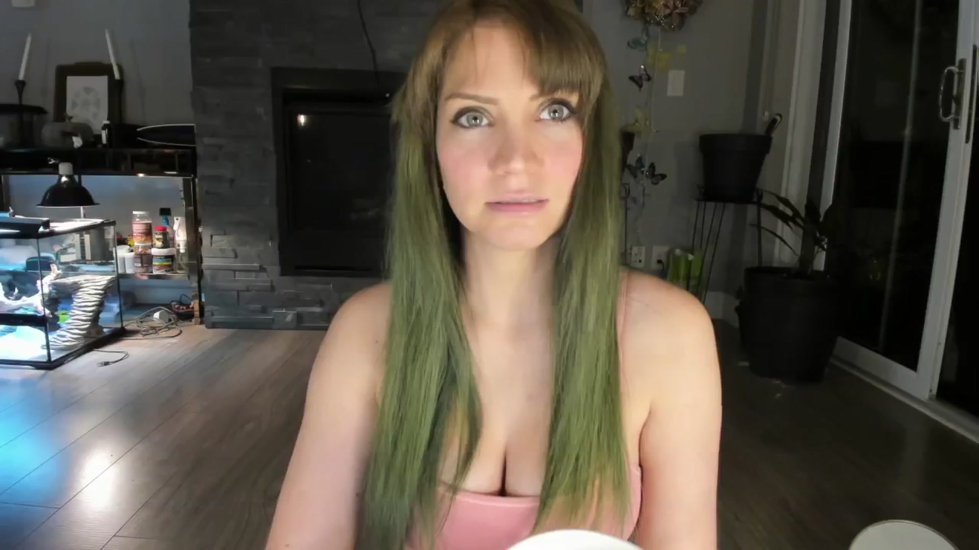 Gallery image thumbnail from Laurel's myfreecams stream on, 09/28/2024, 02:55 image 7 of 20