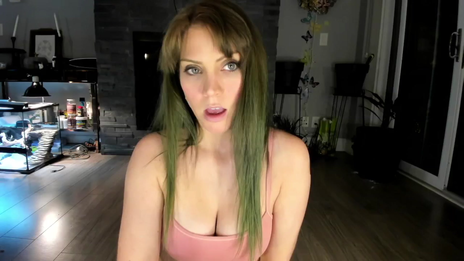 Gallery image thumbnail from Laurel's myfreecams stream on, 09/28/2024, 05:22 image 7 of 20