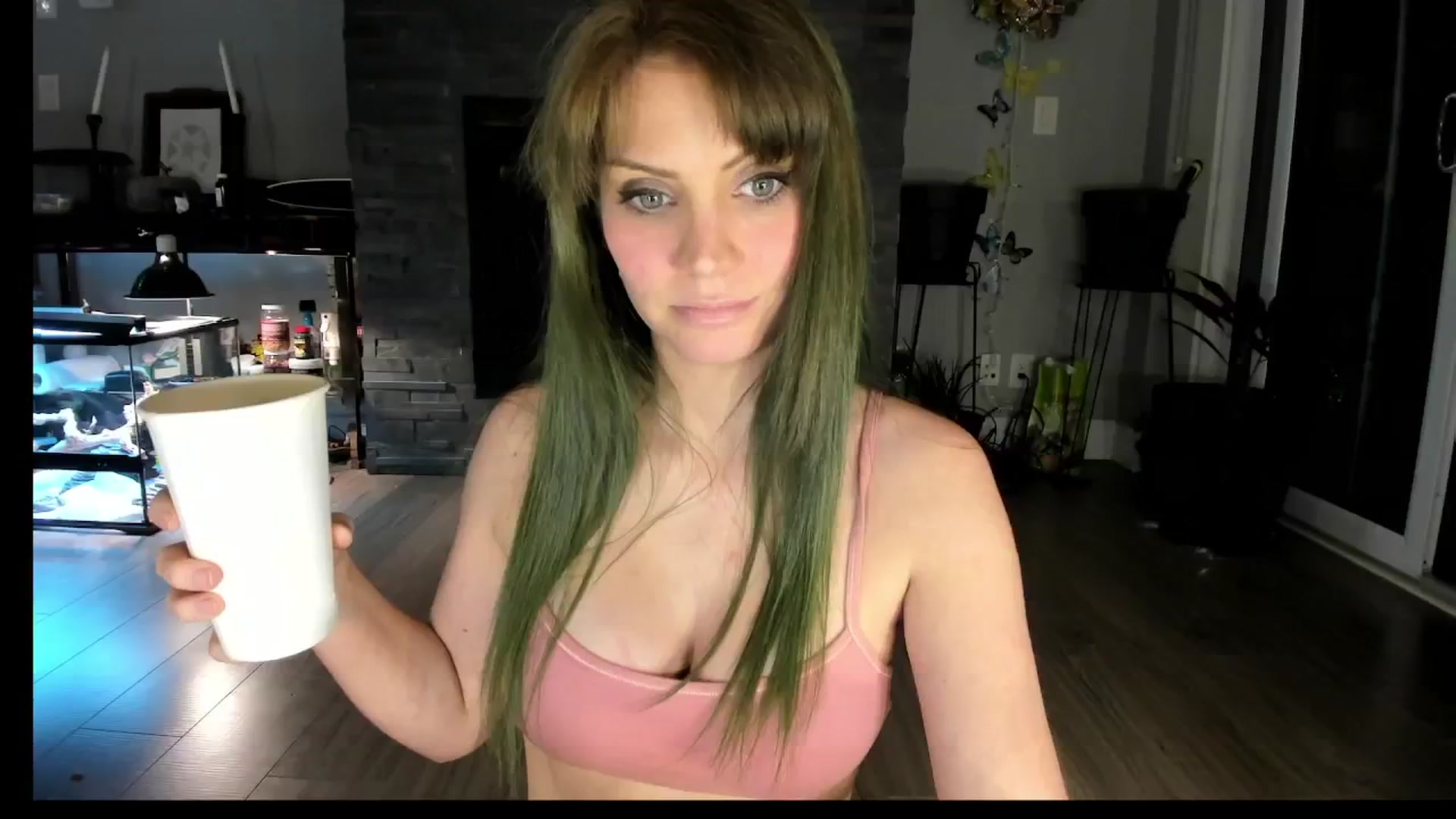 Gallery image thumbnail from Laurel's myfreecams stream on, 09/28/2024, 05:51 image 5 of 20