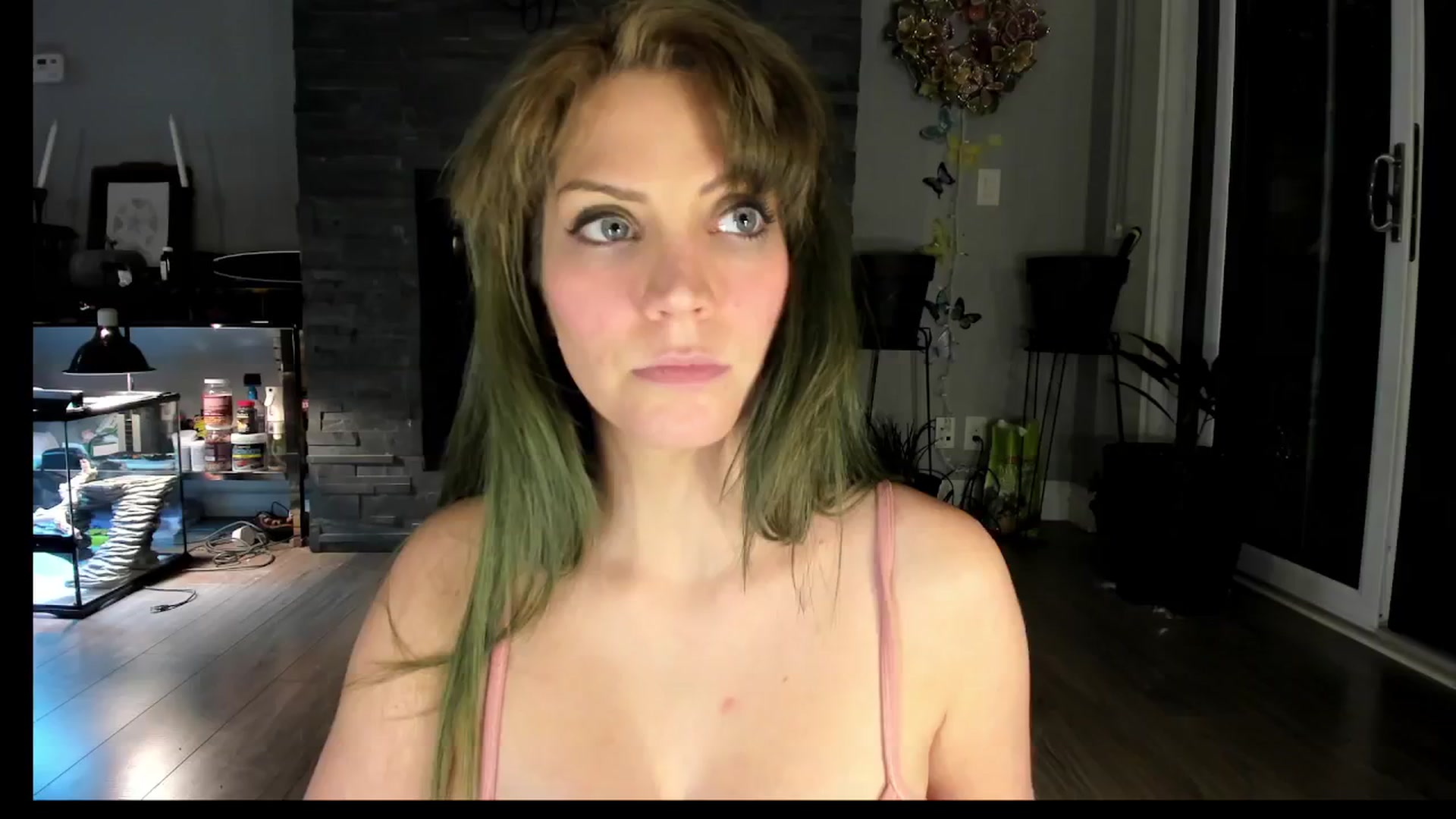 Gallery image thumbnail from Laurel's myfreecams stream on, 09/28/2024, 05:51 image 19 of 20