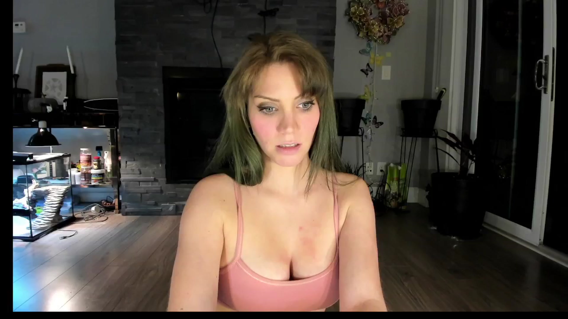 Gallery image thumbnail from Laurel's myfreecams stream on, 09/28/2024, 06:20 image 11 of 20