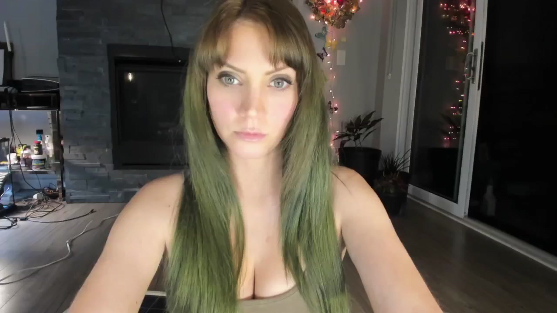 Gallery image thumbnail from Laurel's myfreecams stream on, 10/01/2024, 04:13 image 19 of 20