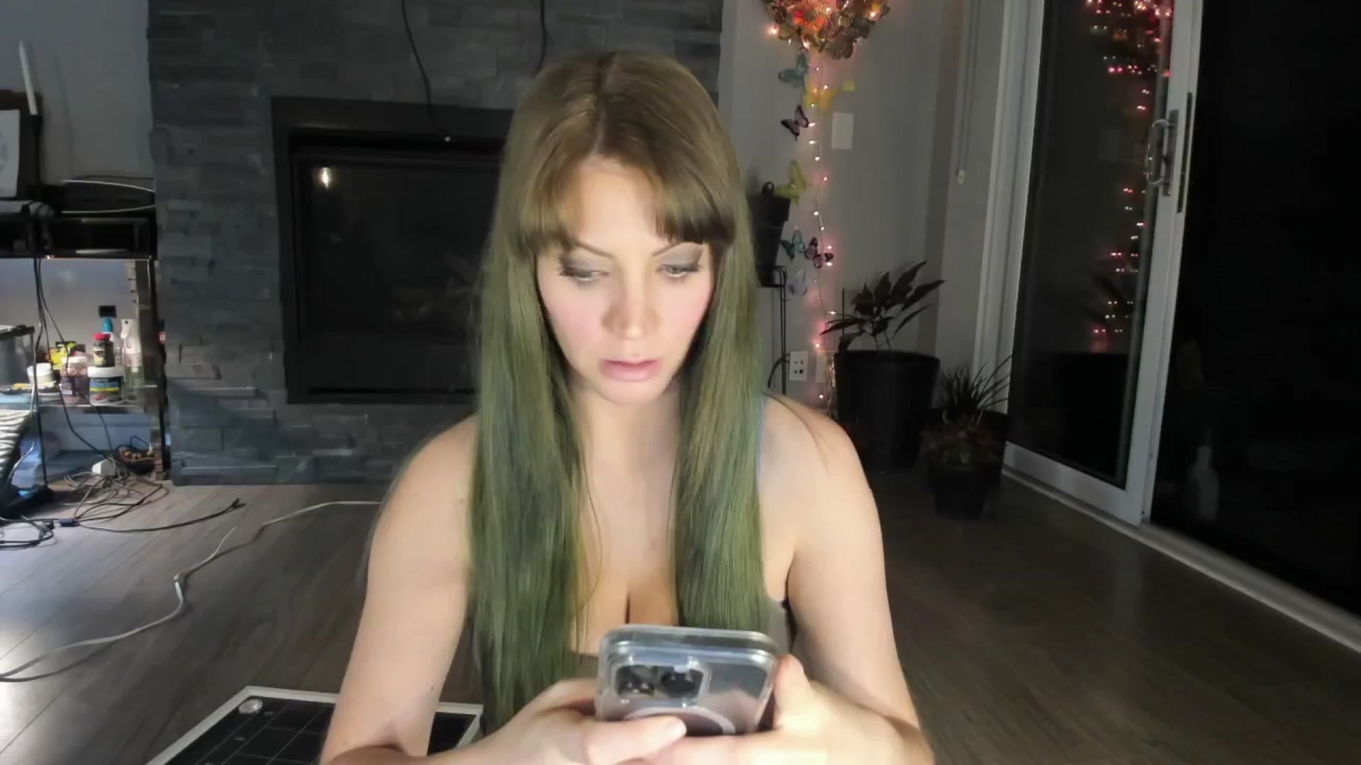 Gallery image thumbnail from Laurel's myfreecams stream on, 10/01/2024, 04:13 image 16 of 20