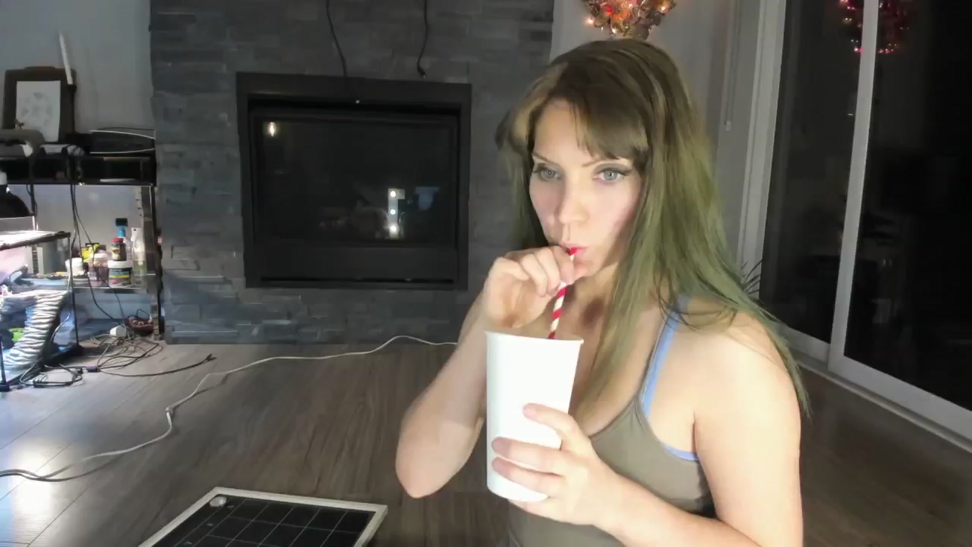 Gallery image thumbnail from Laurel's myfreecams stream on, 10/01/2024, 04:13 image 13 of 20