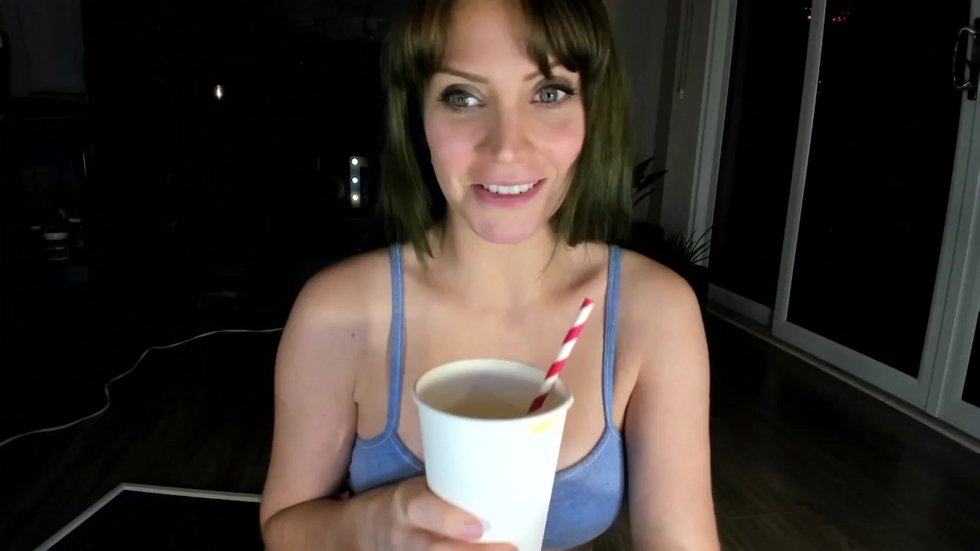 Gallery image thumbnail from Laurel's myfreecams stream on, 10/01/2024, 08:31 image 1 of 20