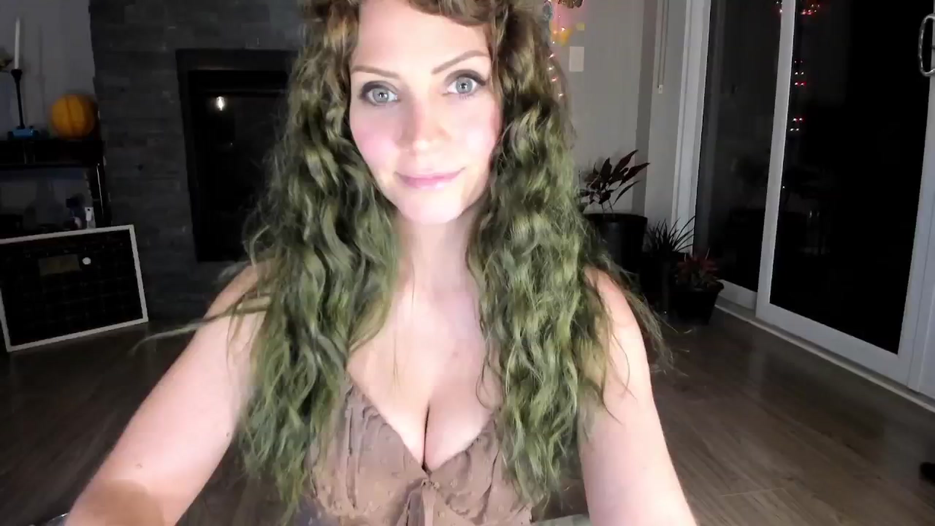 Gallery image thumbnail from Laurel's myfreecams stream on, 10/03/2024, 04:06 image 15 of 20