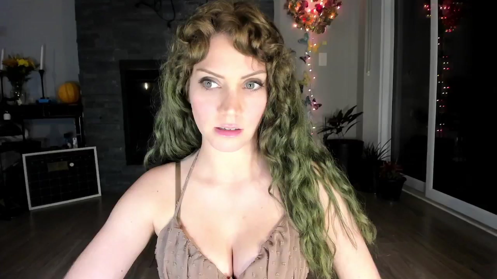 Gallery image thumbnail from Laurel's myfreecams stream on, 10/03/2024, 05:44 image 18 of 20