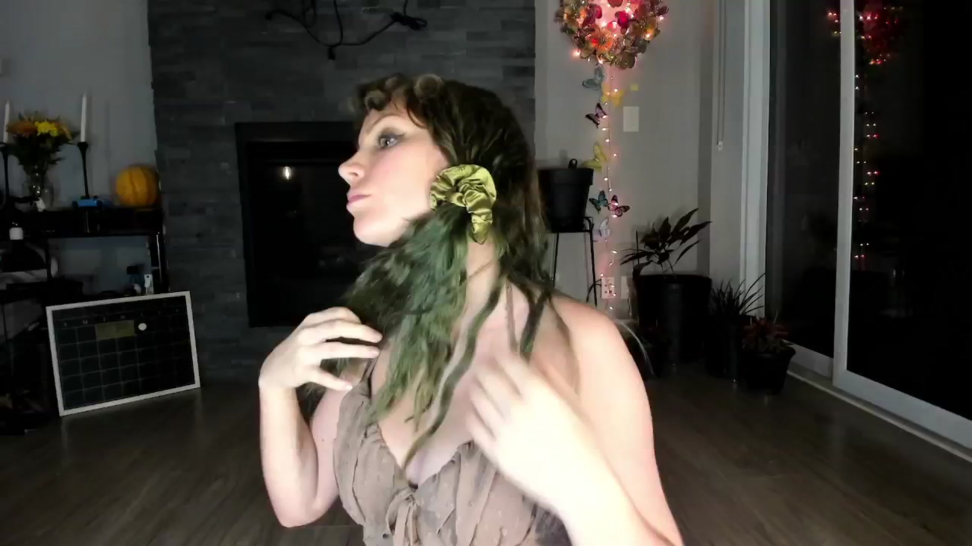 Gallery image thumbnail from Laurel's myfreecams stream on, 10/03/2024, 05:44 image 13 of 20