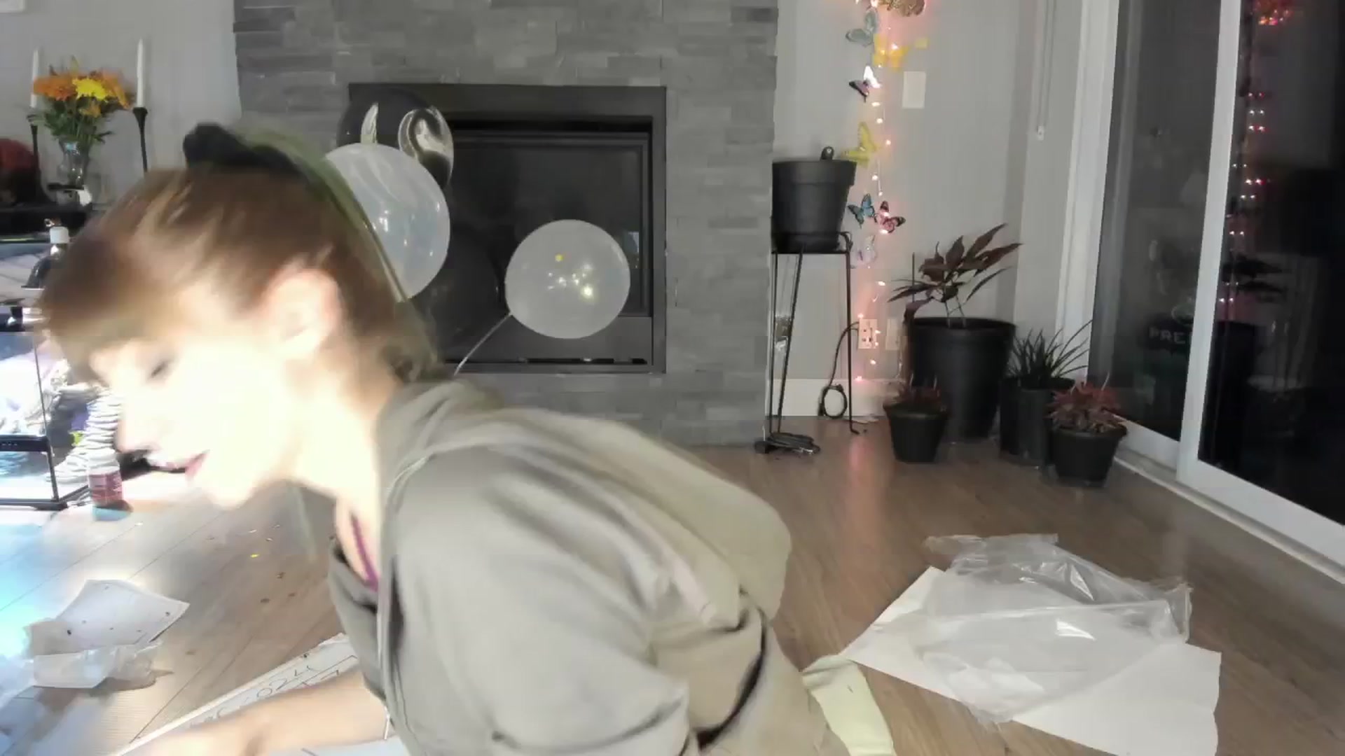 Gallery image thumbnail from Laurel's myfreecams stream on, 10/05/2024, 06:55 image 12 of 20
