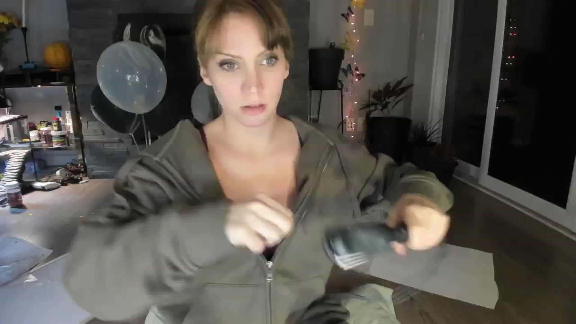 Gallery image thumbnail from Laurel's myfreecams stream on, 10/05/2024, 06:55 image 17 of 20