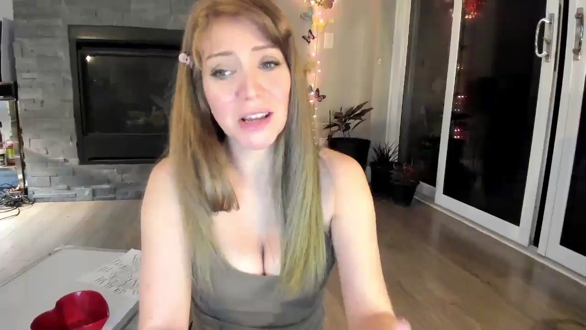 Gallery image thumbnail from Laurel's myfreecams stream on, 10/09/2024, 06:39 image 3 of 20
