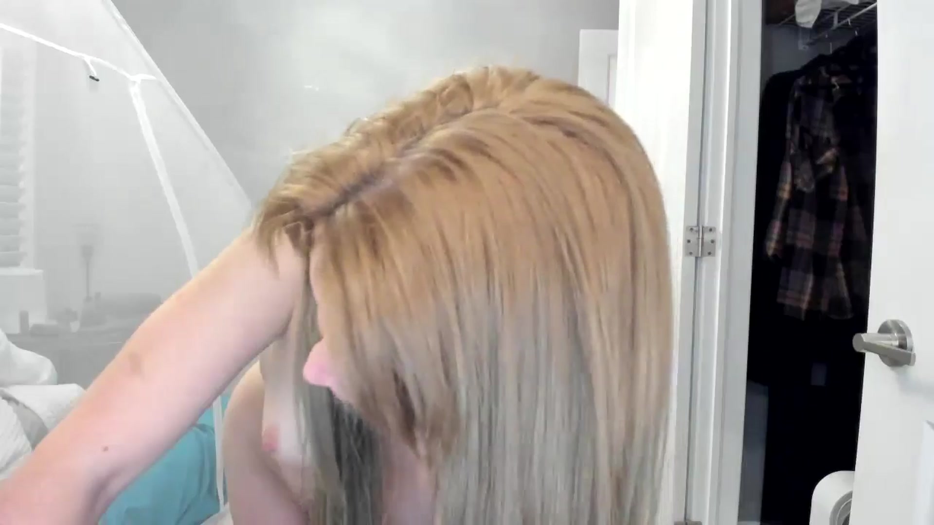 Gallery image thumbnail from Laurel's myfreecams stream on, 10/19/2024, 09:35 image 20 of 20