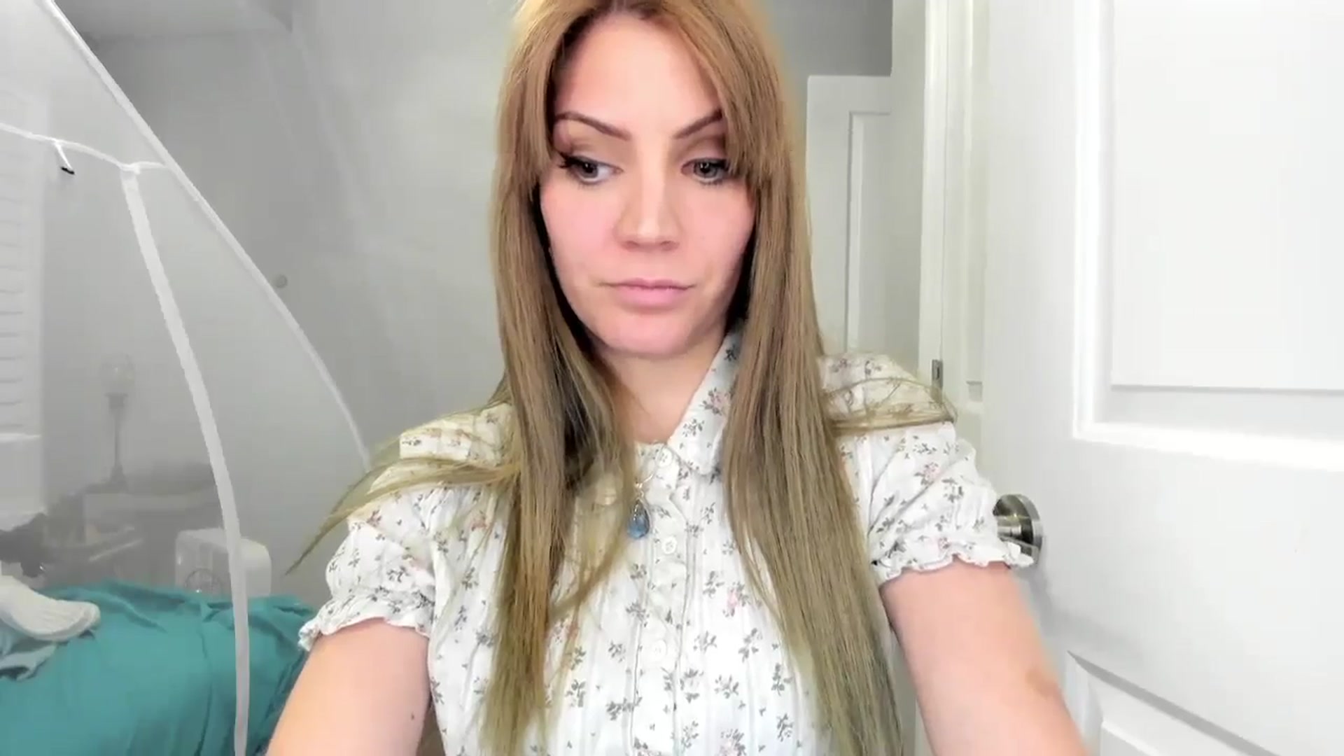 Gallery image thumbnail from Laurel's myfreecams stream on, 10/26/2024, 03:56 image 10 of 20