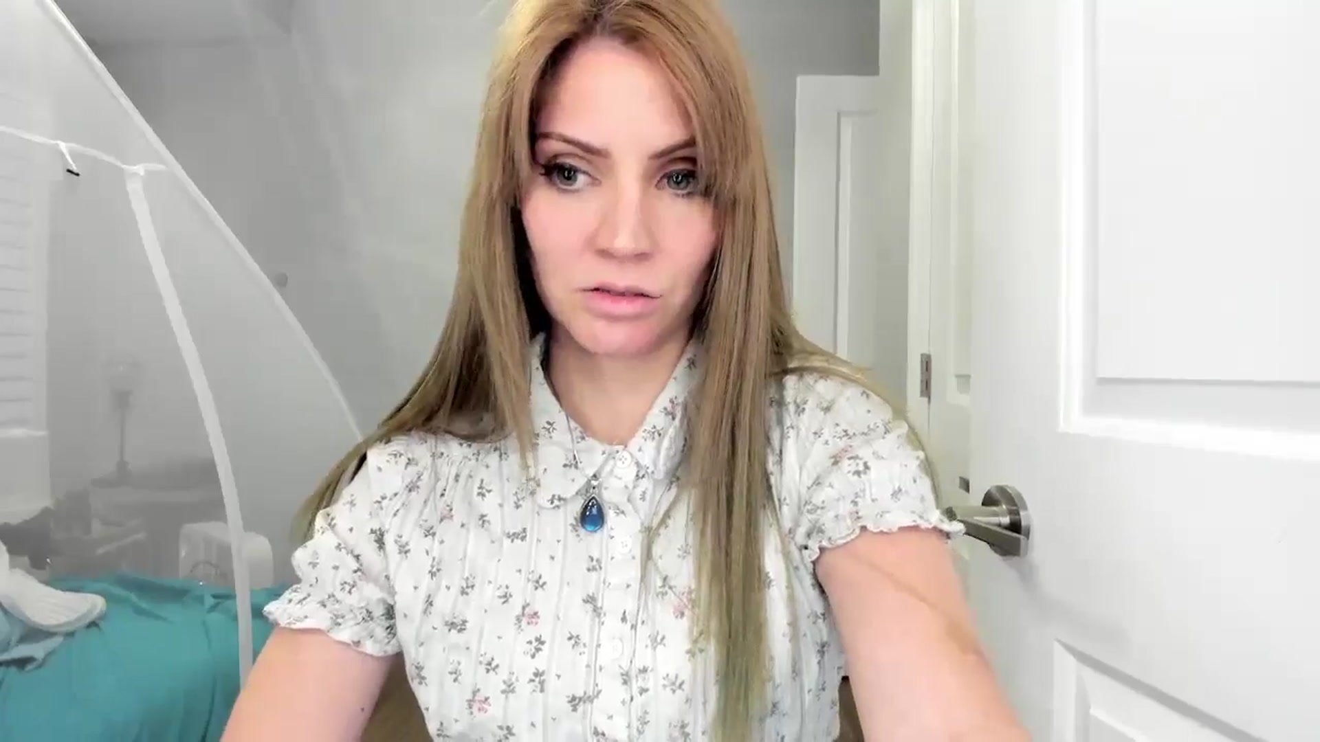 Gallery image thumbnail from Laurel's myfreecams stream on, 10/26/2024, 03:56 image 16 of 20