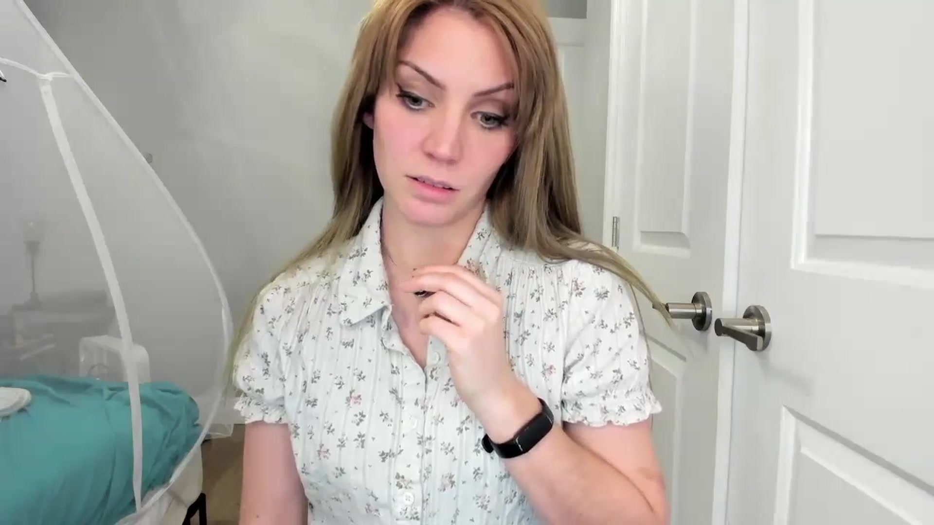Gallery image thumbnail from Laurel's myfreecams stream on, 10/26/2024, 07:29 image 17 of 20