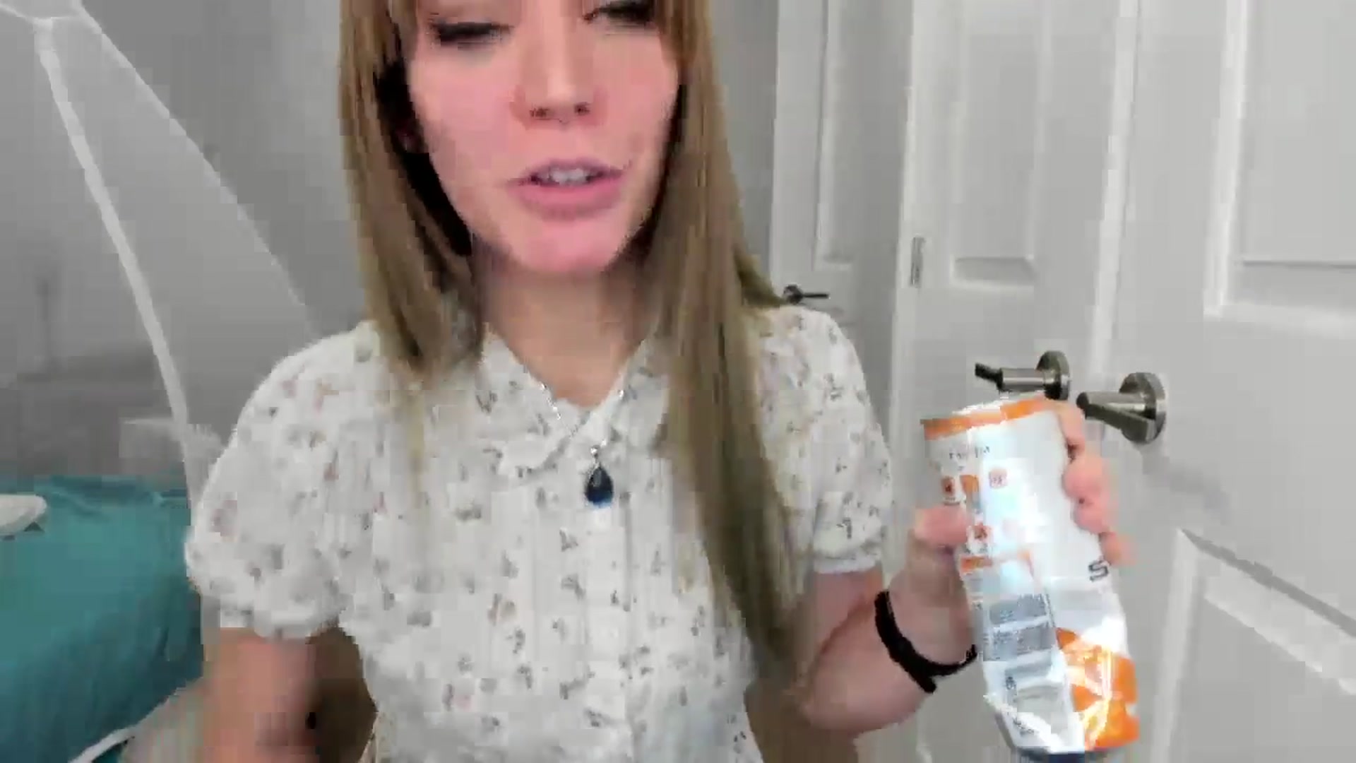 Gallery image thumbnail from Laurel's myfreecams stream on, 10/26/2024, 07:29 image 2 of 20