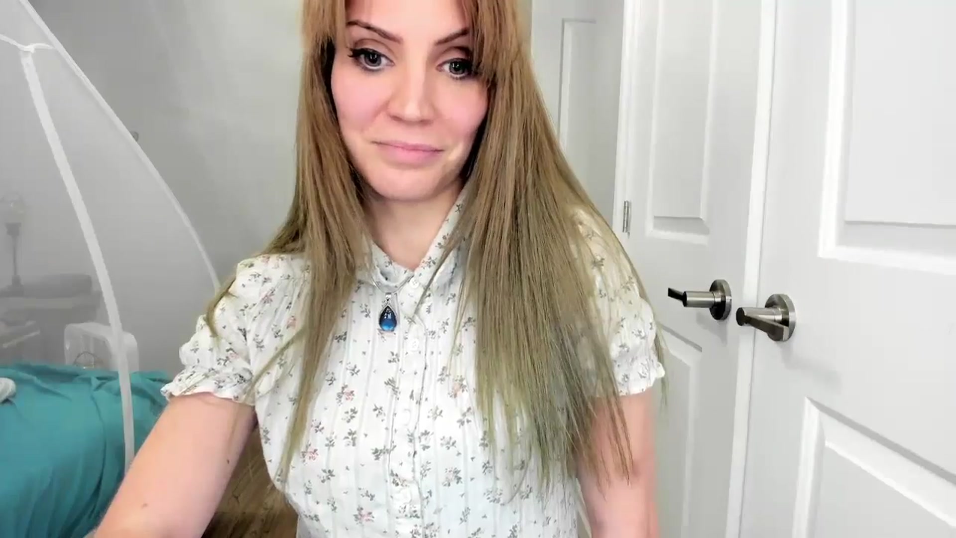 Gallery image thumbnail from Laurel's myfreecams stream on, 10/26/2024, 07:29 image 4 of 20