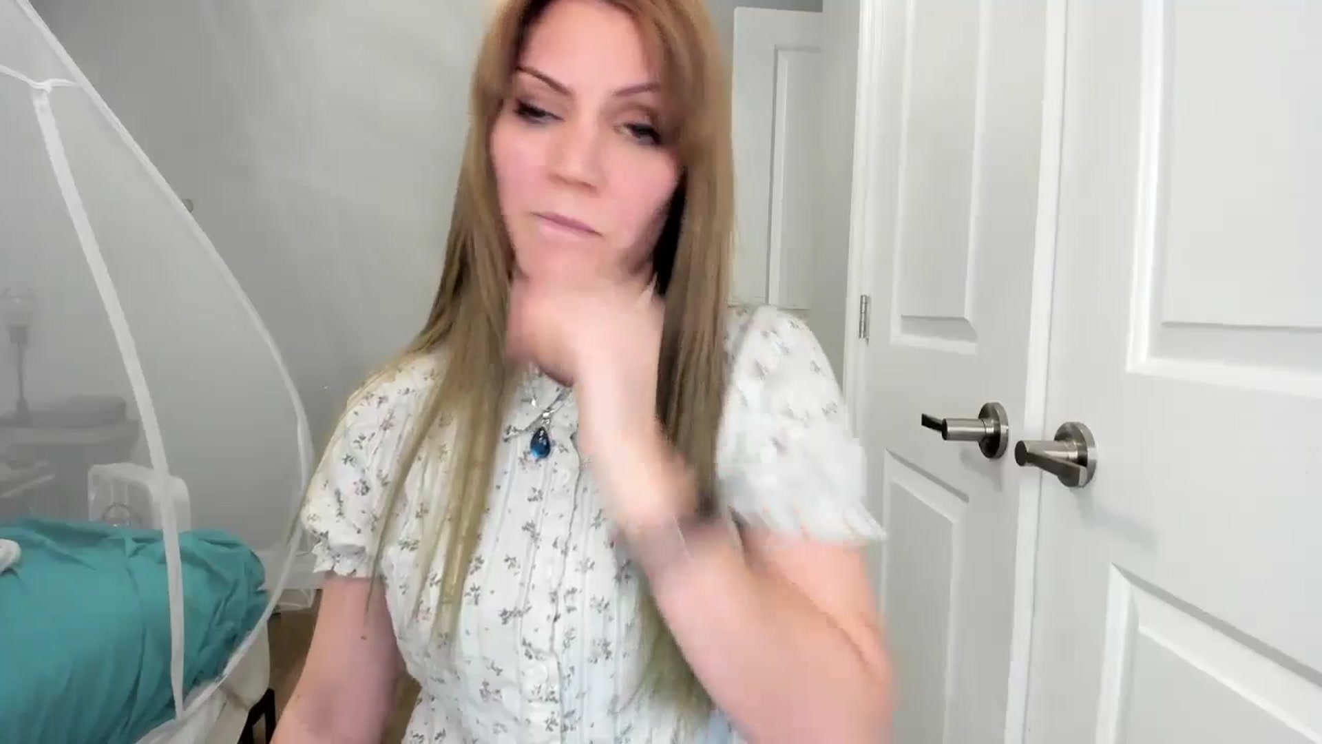 Gallery image thumbnail from Laurel's myfreecams stream on, 10/26/2024, 07:29 image 5 of 20