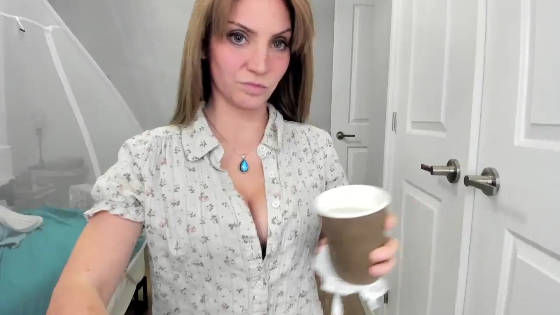 Gallery image thumbnail from Laurel's myfreecams stream on, 10/26/2024, 08:55 image 5 of 20