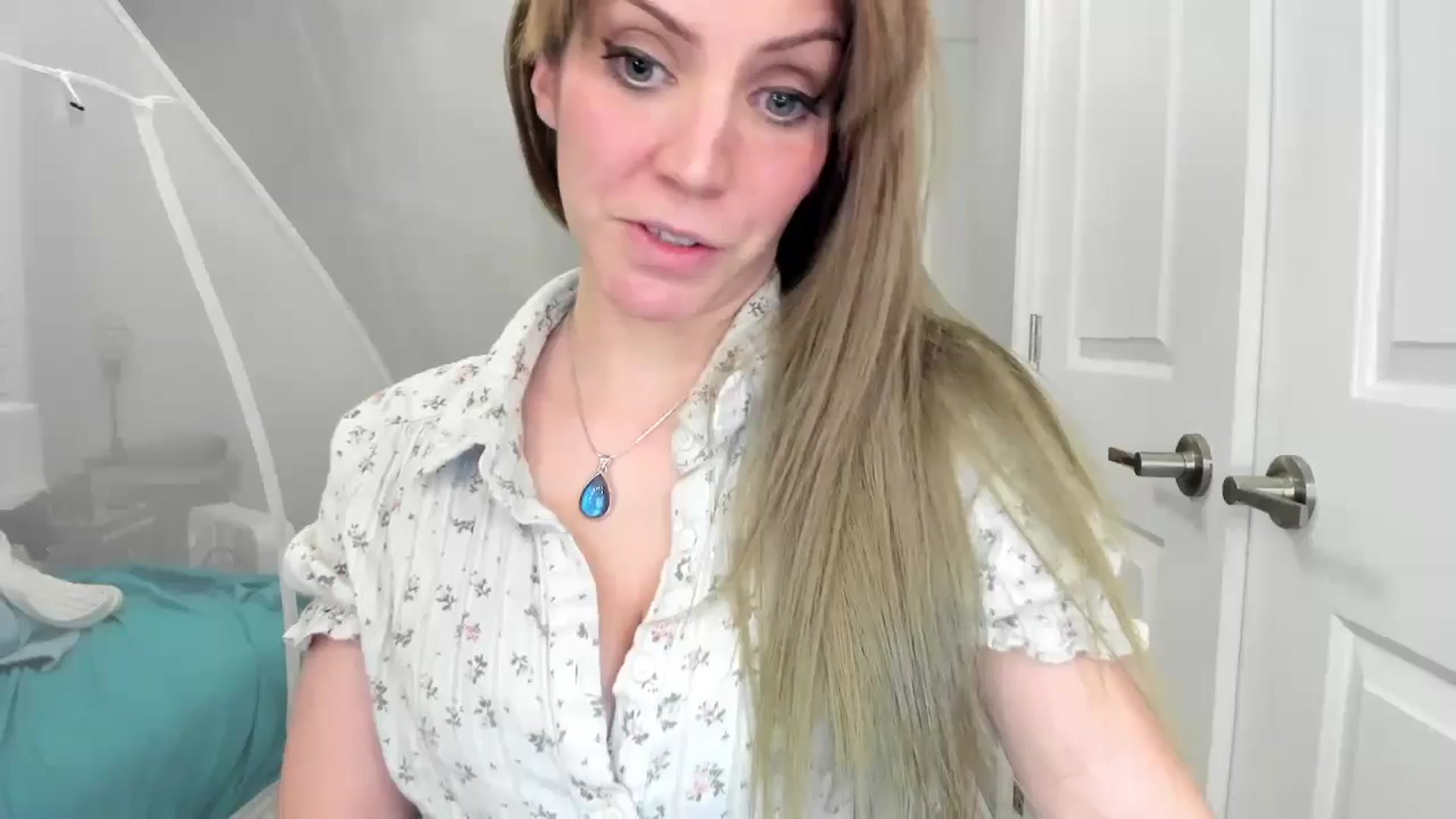 Gallery image thumbnail from Laurel's myfreecams stream on, 10/26/2024, 08:55 image 1 of 20