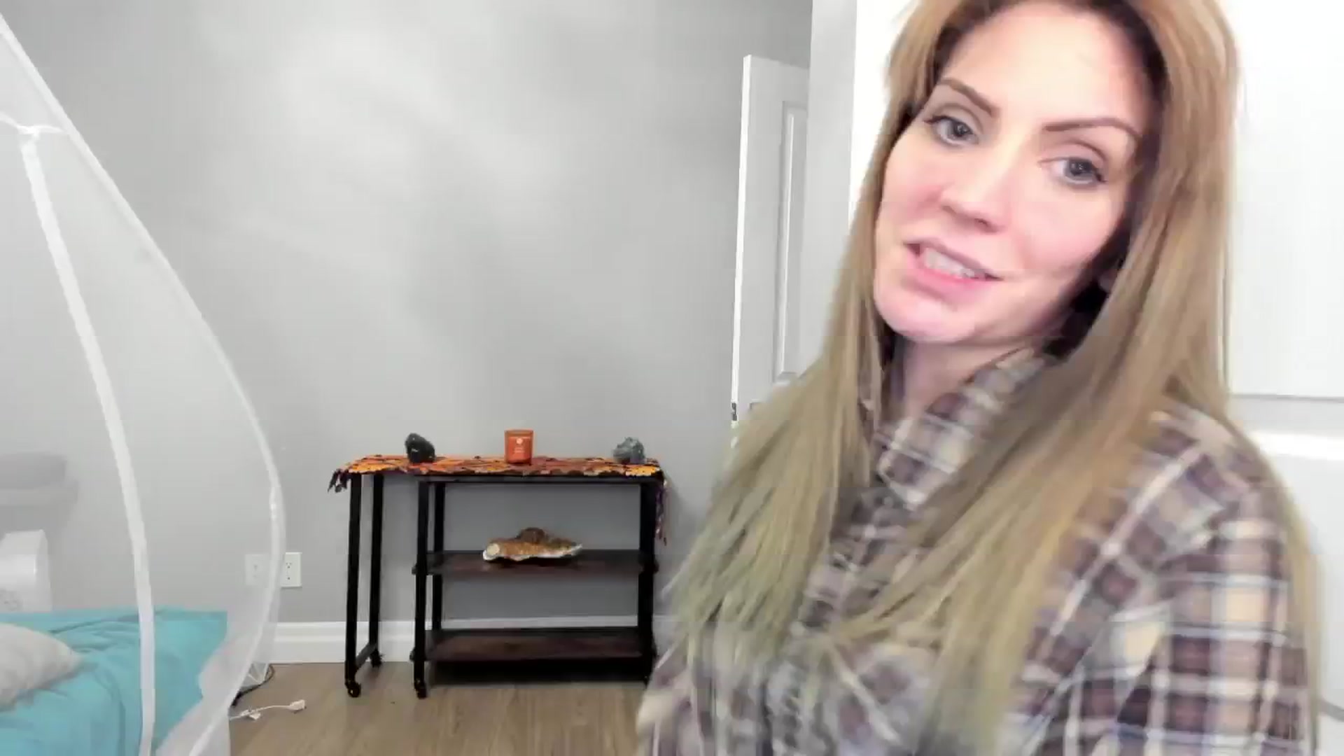 Gallery image thumbnail from Laurel's myfreecams stream on, 10/28/2024, 05:32 image 15 of 20